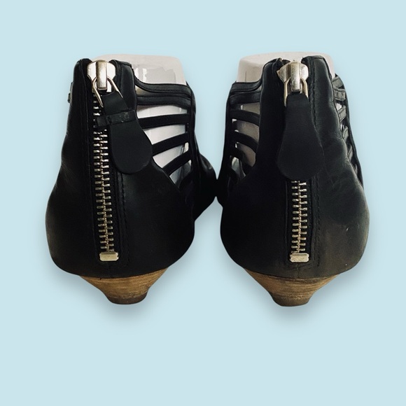 Sigerson Morrison Belle Black Leather Strappy Open Toe Low Wedge SZ 10.5 - Picture 6 of 10